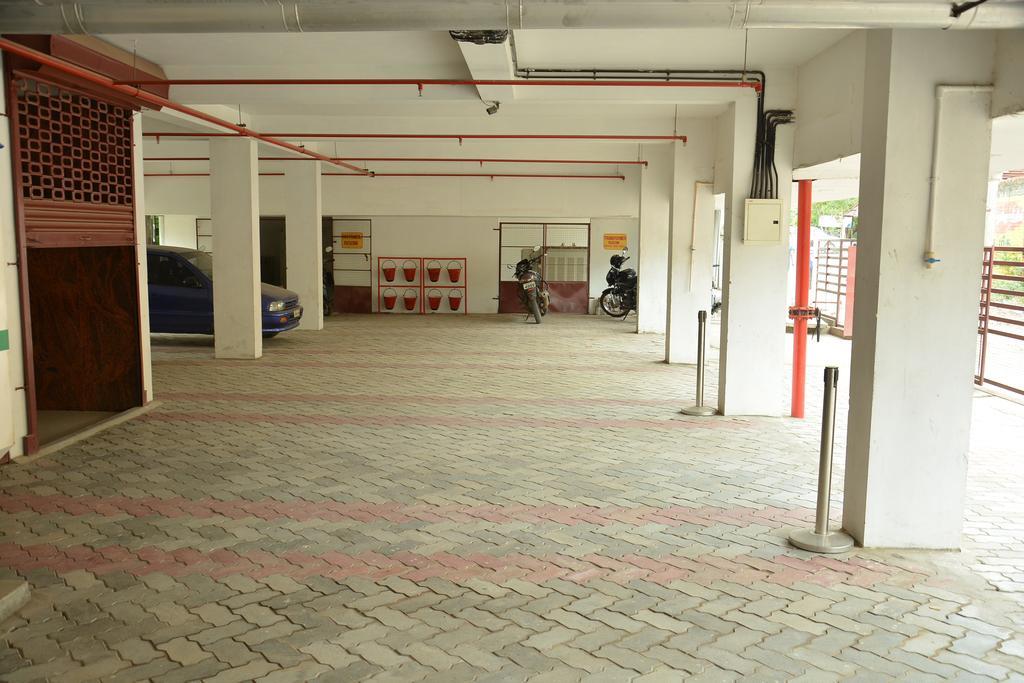 Hotel Palmyra Grand Suite - Tirunelveli Ngoại thất bức ảnh